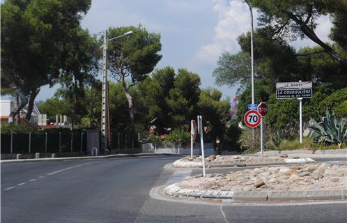 Corniche de la Coudoulière, à partir du carrefour de la Malogineste la vitesse est désormais limitée à 70km/h.