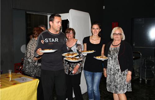 Service parfait sous l'œil de Christiane Giordano, présidente de l'Amicale des rapatriés.