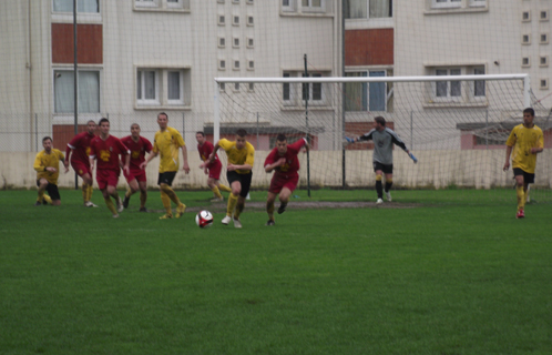 Un match très équilibré entre sanaryens et six-fournais.