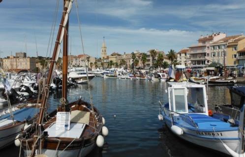 Sanary, son port, ses pointus, son accueil...participent à sa bonne image