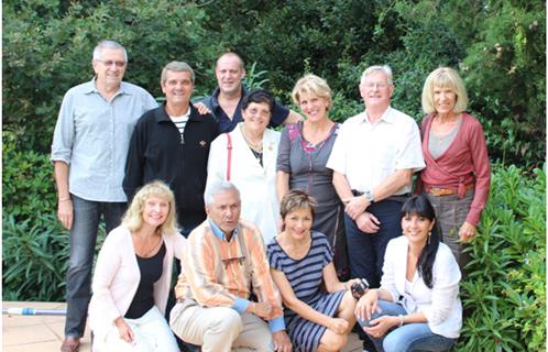 La présidente Viviane Thiry (tee shirt rayé) entourée  des membres du bureau