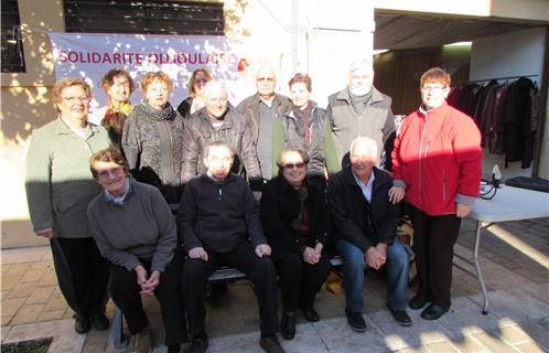 L'équipe de bénévoles de Solidarité Ollioulaise