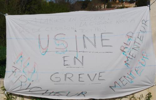 Une banderole était encore affichée mercredi.