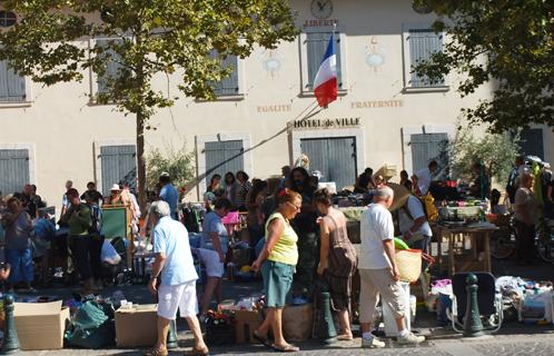 Vide grenier en centre-ville ce dimanche