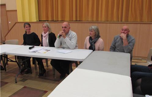 De gauche à droite, Patricia Aubert, adjointe au Maire de Sanary, Laetitia Quilici, Ferdinand Bernhard, Isabelle Decitre (suppléante) et Jean Brondi, adjoint au Maire de Sanary