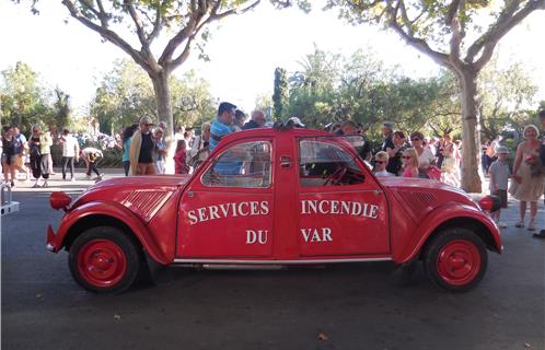 La double Citroën 2cv, très appréciée.