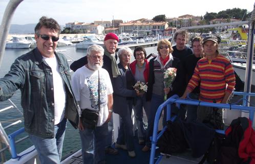 Un dernier hommage à Albert Falco, ici l'équipe du club de plongée six-fournais.