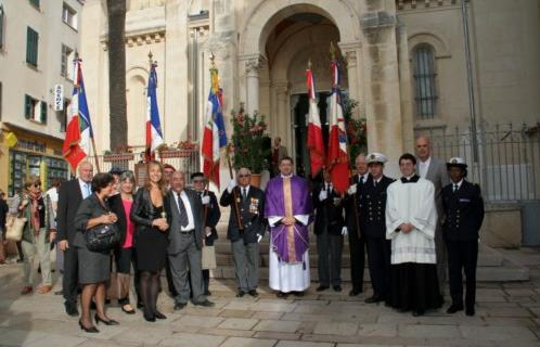 Après la messe, direction le Monuments aux Morts