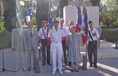La cérémonie d'hommage aux morts pour la France en Indochine s'est déroulée mercredi soir devant le monument de la Victoire.
