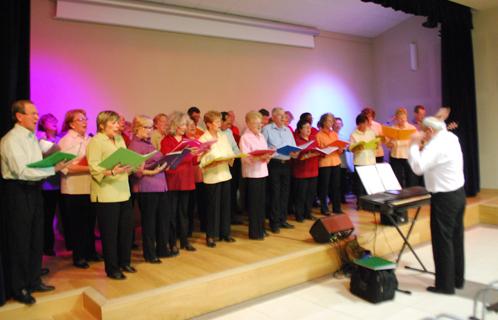 Une trentaine de choristes pour les résidents du verger