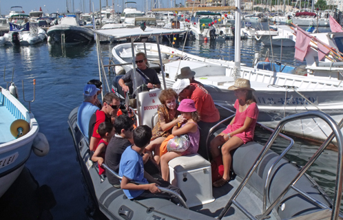 L'embarquement se situe à proximité de la crêperie le Gallion.