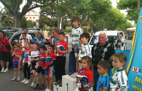 Les vainqueurs autour de Luc Nicolaieff et Victor Ranucci.