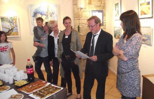 Paul Ben Haim président du "haricot magique" a remercié de nombreuses personnes lors du vernissage.