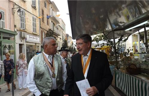 Robert Bénéventi à la rencontre des exposants et du public