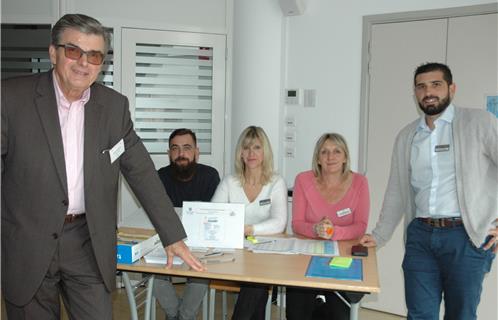 Patrice Esquoy et Sébastien Gigliotti entourés de leur équipe du Bureau Municipal pour l'Emploi