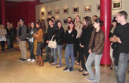 Les jeunes sanaryens étaient réunis au Petit Galli pour  signer "la charte d'encouragement à la continuation des études".