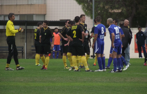 Une fin de rencontre électrique et finalement Sanary US a terminé le match à huit, parvenant à sauvegarder sa victoire.