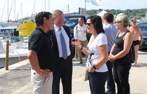 La ministre aux côtés de Thierry Mas Saint Guiral, Laurent Cayrel et Mireille Peirano. 