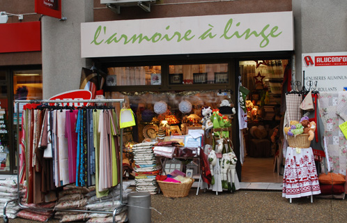 Magasin l’Armoire à Linge en centre ville de Six Fours les Plages