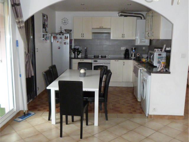 Vente  Appartement T4  de 84 m² à La Seyne Saint Jean 166 900 euros Réf: SFN-84