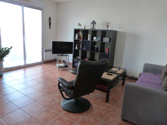 Vente  Appartement F2  de 43 m² à La Seyne Saint Jean 91 800 euros Réf: SFN-130