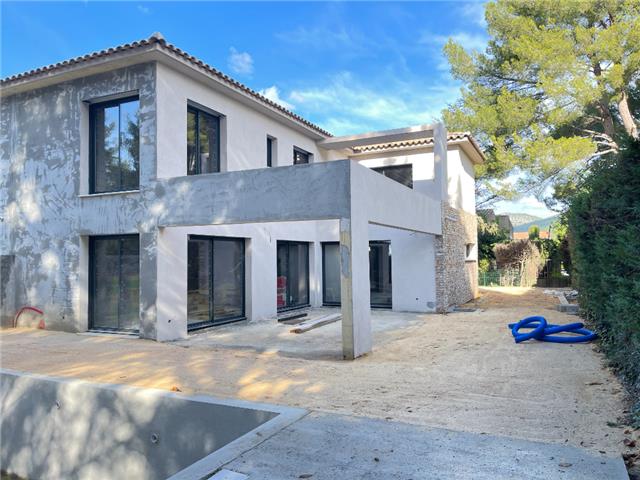Vente  Maison de 150 m² à Sanary 1 299 000 euros Réf: SFN-045921E24WXQ