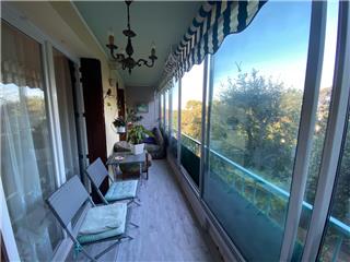 Vente  Appartement T2  de 49 m² à Six-Fours 192 600 euros Réf: SFN-045937E23QSD