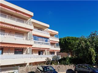 Vente  Appartement T2  de 42 m² à Sanary 225 000 euros