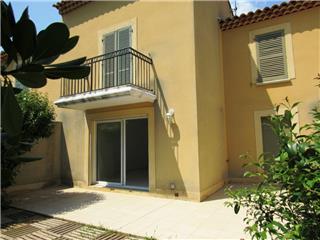 Vente  Maison de 102 m² à Sanary 465 000 euros