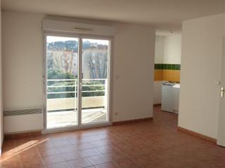 Vente  Appartement T2  de 46 m² à La Seyne Saint Jean 109 700 euros Réf: SFN-144