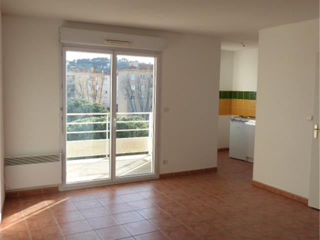 Vente  Appartement T2  de 46 m² à La Seyne Saint Jean 109 700 euros Réf: SFN-144