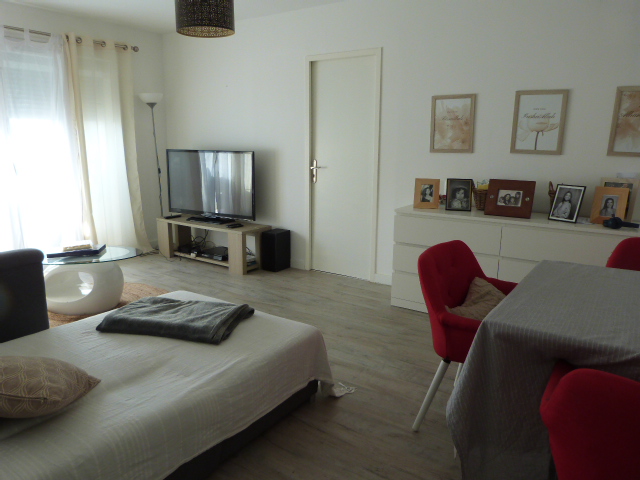 Vente  Appartement F4  de 84 m² à La Seyne Saint Jean 170 000 euros Réf: SFN-146