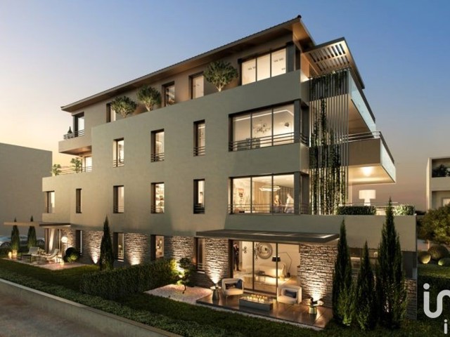 Vente  Appartement T4  de 87 m² à Sanary 900 000 euros Réf: SFN-1346650-1
