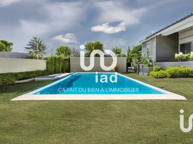Vente  Maison de 162 m² à Saint Cyr Sur Mer 995 000 euros Réf: SFN-1454755