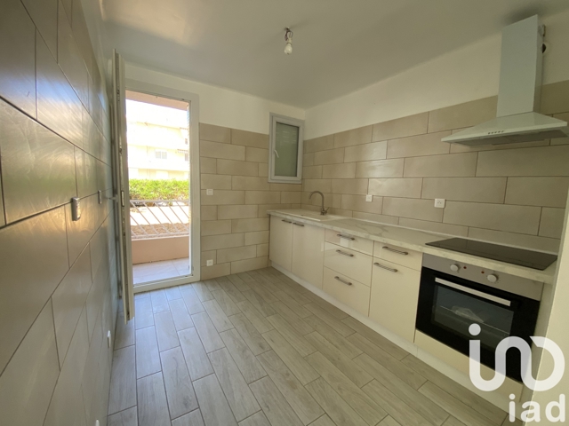 Vente  Appartement T3  de 62 m² à Sanary 345 000 euros Réf: SFN-1612329