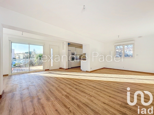 Vente  Appartement T5  de 93 m² à Sanary 930 000 euros Réf: SFN-1677872