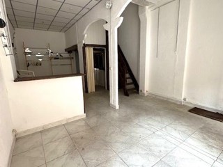 Vente  Local commercial de 30 m² à Toulon 121 000 euros