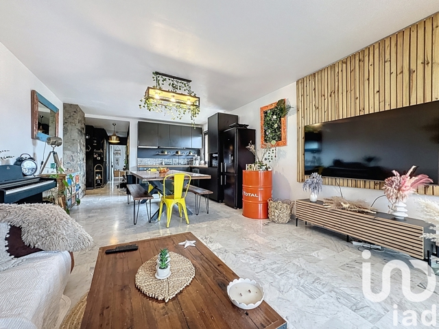 Vente  Appartement T3  de 63 m² à Six-Fours 299 000 euros Réf: SFN-1713916