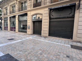 Vente  Local commercial de 265 m² à Toulon 1 350 000 euros