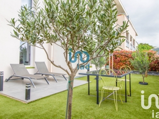 Vente  Appartement F3  de 60 m² à Six-Fours 490 000 euros