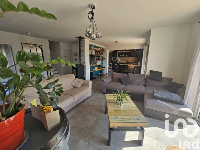 Vente  Maison de 131 m² à Six-Fours 539 000 euros Réf: SFN-1751046
