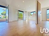 Vente  Appartement F3  de 60 m² à Six-Fours 398 000 euros