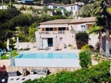 Vente  Maison de 191 m² à Sanary 1 090 000 euros