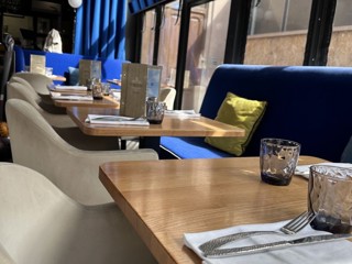 Vente  Local commercial de 60 m² à Toulon 250 000 euros