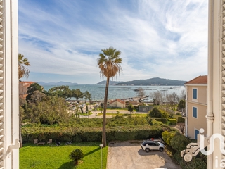 Vente  Appartement F5  de 105 m² à La Seyne 659 000 euros