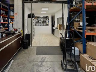 Vente  Local commercial de 755 m² à Toulon 480 000 euros