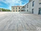 Vente  Local commercial de 100 m² à Sanary 394 111 euros