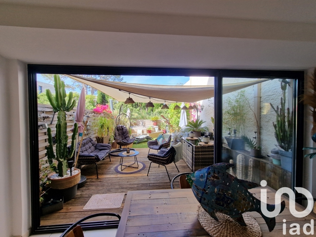 Vente  Appartement T2  de 59 m² à Six-Fours 277 000 euros Réf: SFN-1855040