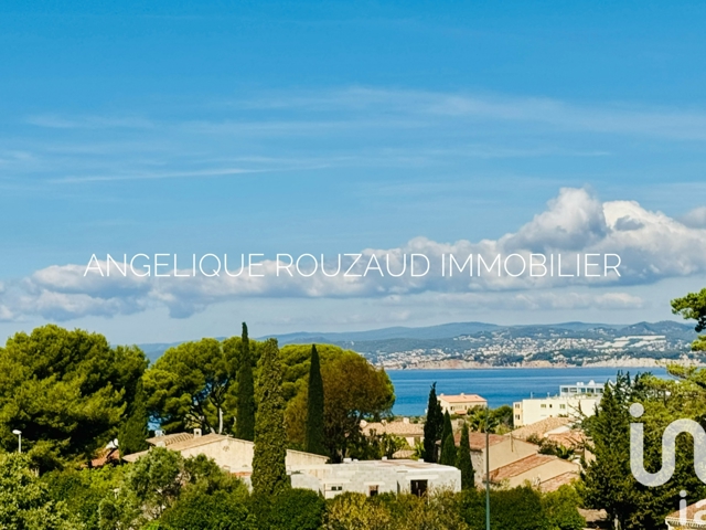 Vente  Appartement T2  de 36 m² à Six-Fours 292 000 euros Réf: SFN-1855266