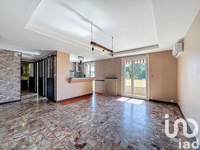 Vente  Appartement T2  de 50 m² à La Seyne 185 000 euros Réf: SFN-1859547